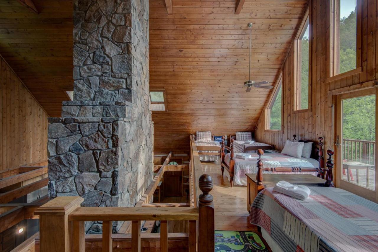 Hidden Creek Cabin Fleetwood Eksteriør bilde